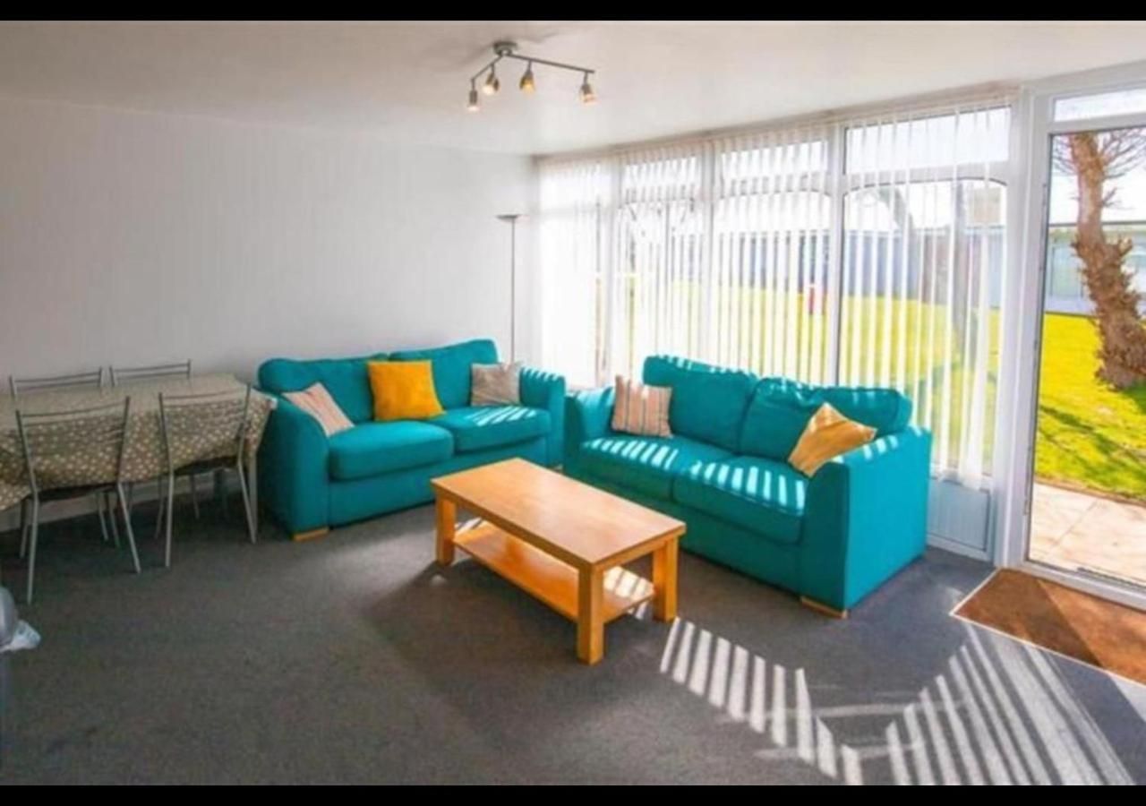 K90 - Chalet - Parkdean Resorts, Camber Sands Extérieur photo